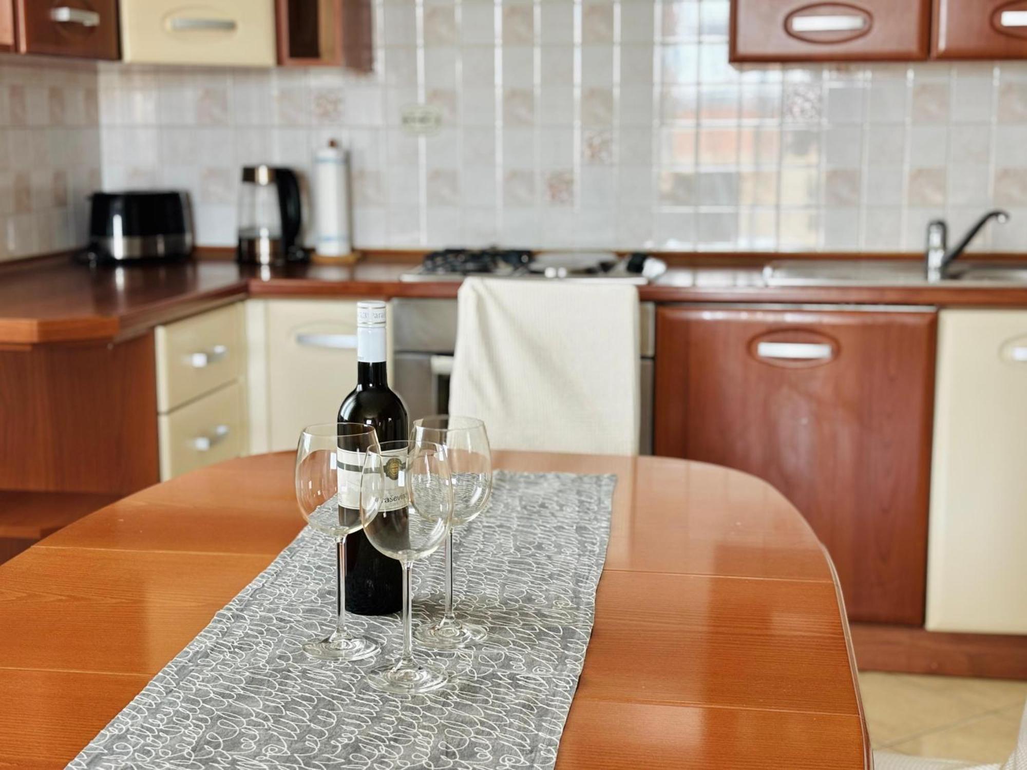 Apartment Marcella 1 ลิยูบาช ภายนอก รูปภาพ